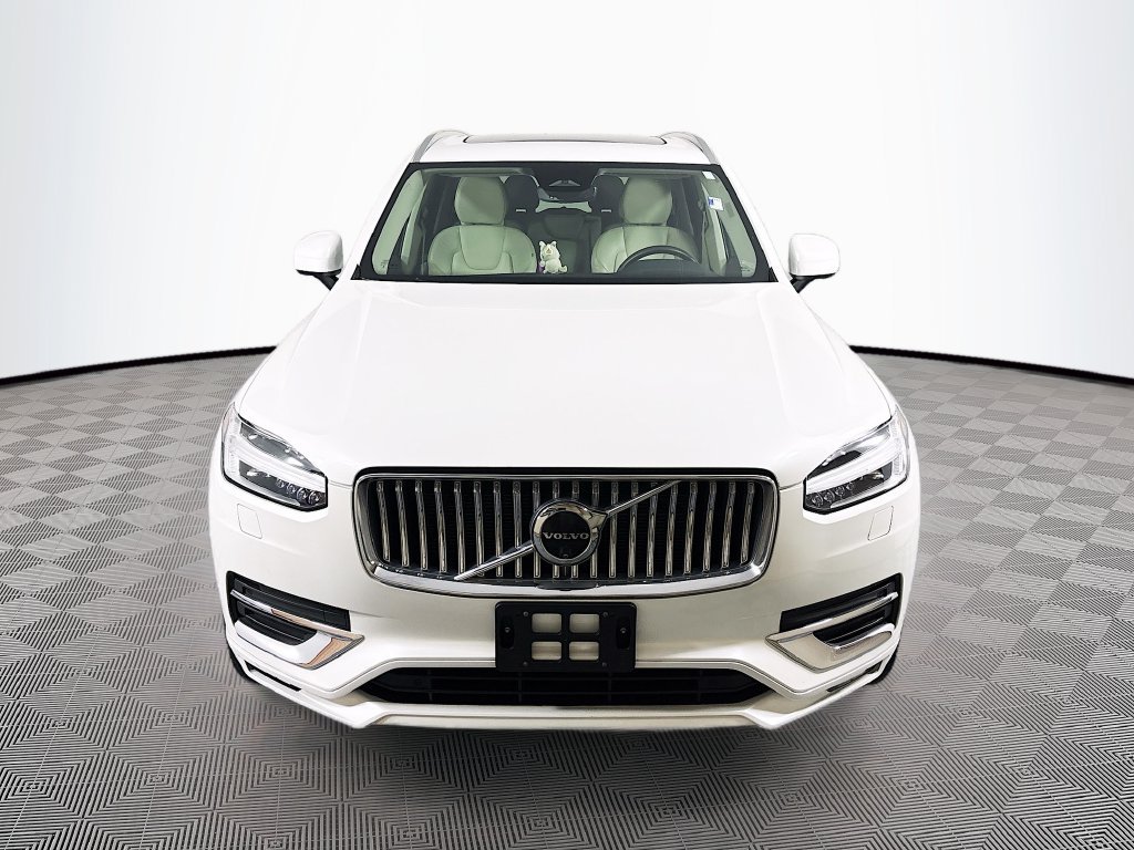 Used 2024 Volvo XC90 B6 Plus AWD/4WD image 2