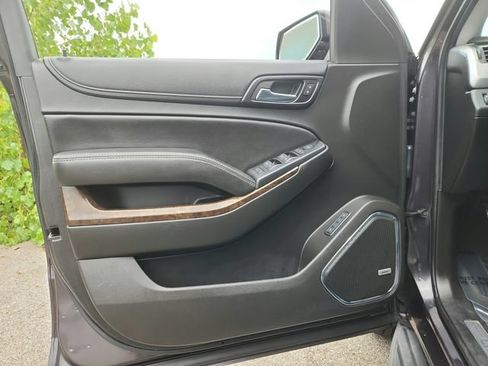 Used 2018 Chevrolet Suburban LT w/ Luxury Package AWD/4WD image 49