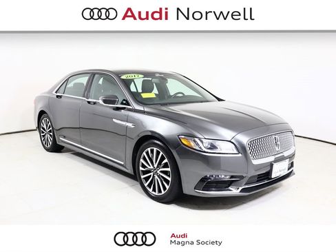 Used 2017 Lincoln Continental Select image 1
