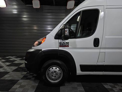 Used 2021 RAM ProMaster 2500 w/ Convenience Group FWD image 30