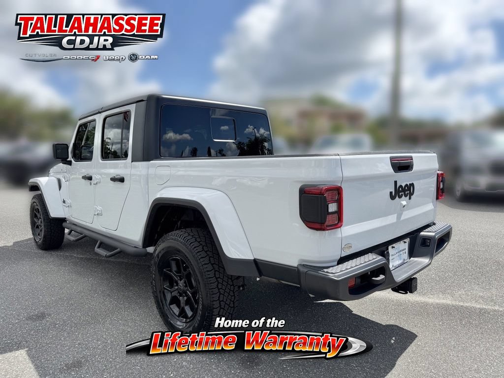 Used 2025 Jeep Gladiator Mojave AWD/4WD image 8