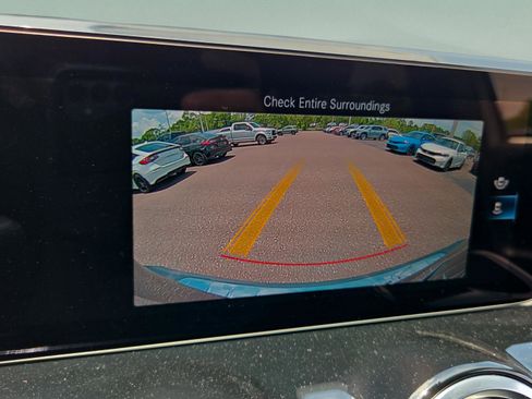 Used 2022 Mercedes-Benz GLB 250 image 22