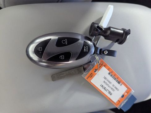 Used 2026 Hyundai Kona SE image 28