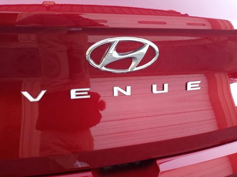 New 2026 Hyundai Venue SEL image 27