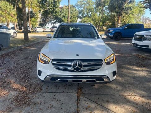 Used 2020 Mercedes-Benz GLC 300 w/ Premium Package image 3