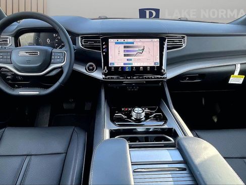 New 2026 Jeep Grand Wagoneer Limited AWD/4WD image 11