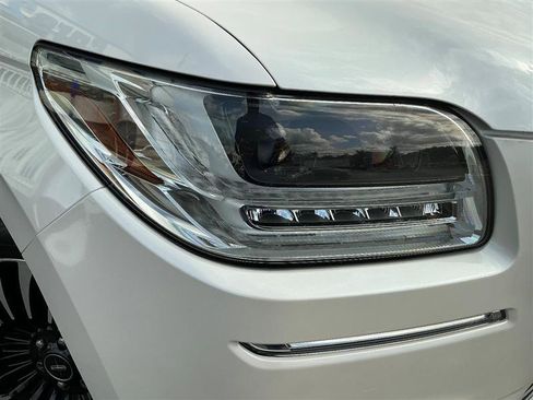 Used 2018 Lincoln Navigator Black Label w/ Cargo Package image 11