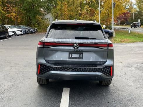 New 2026 Volkswagen Tiguan SE R-Line AWD/4WD image 6