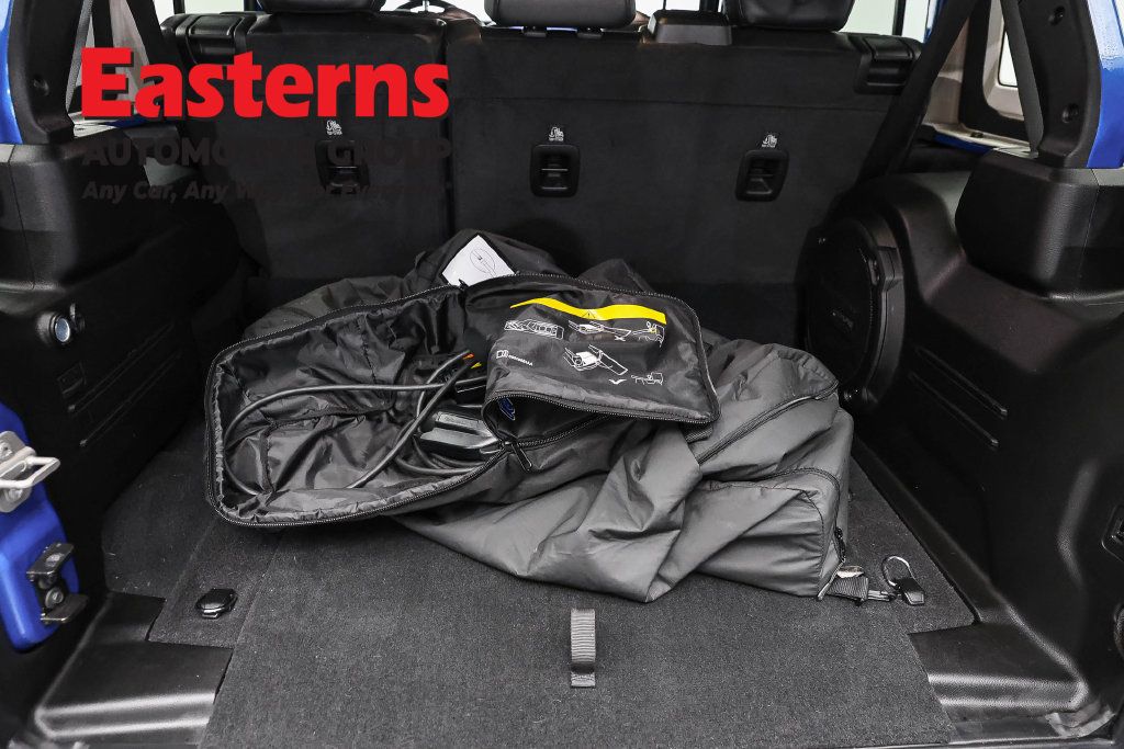Used 2024 Jeep Wrangler Unlimited Sahara w/ Technology Group AWD/4WD image 11