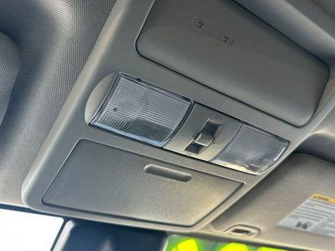 Used 2023 Nissan Frontier SV w/ SV Convenience Package image 39