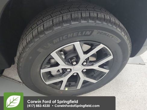 Used 2025 Jeep Grand Cherokee Limited w/ Trailer Tow Package image 32