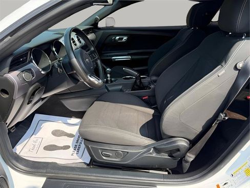 Used 2015 Ford Mustang GT RWD image 16