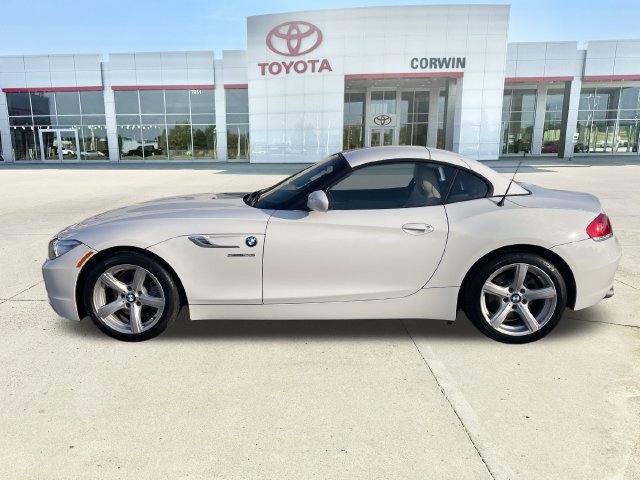 Used 2014 BMW Z4 sDrive28i RWD image 2