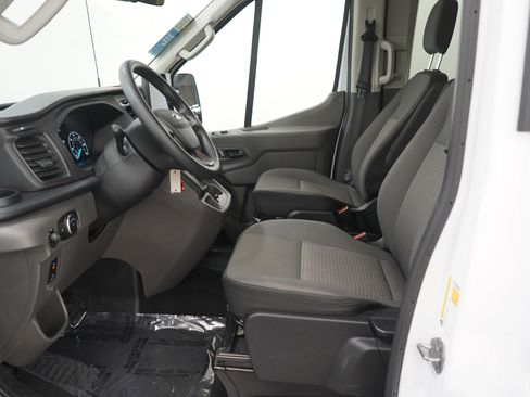 Used 2024 Ford Transit 350 XLT image 23