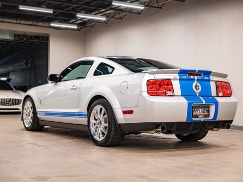 Used 2009 Ford Mustang Shelby GT500 RWD image 35