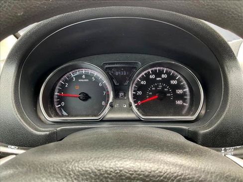 Used 2019 Nissan Versa SV FWD image 22