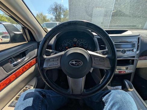 Used 2010 Subaru Outback 3.6R Limited AWD/4WD image 33