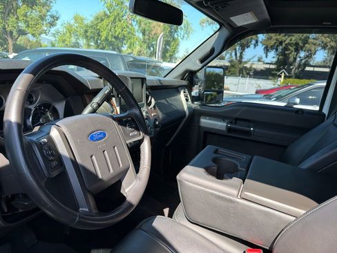 Used 2016 Ford F250 Lariat w/ Chrome Package AWD/4WD image 8
