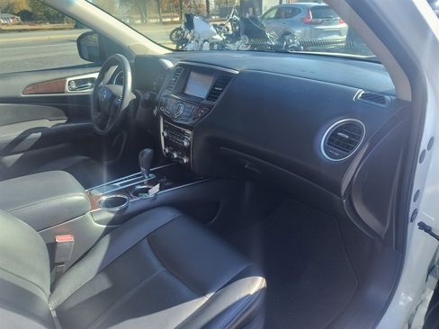 Used 2014 Nissan Pathfinder SL w/ SL Tech Package image 21