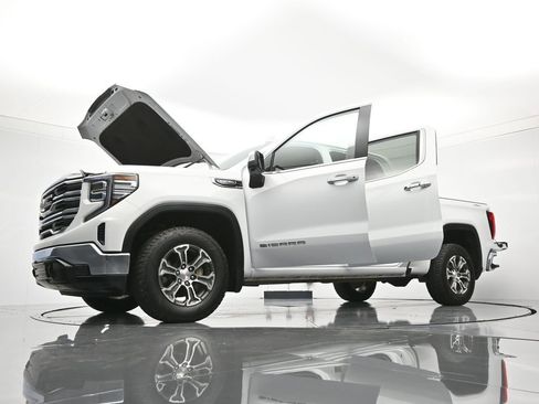 Used 2024 GMC Sierra 1500 SLT AWD/4WD image 49