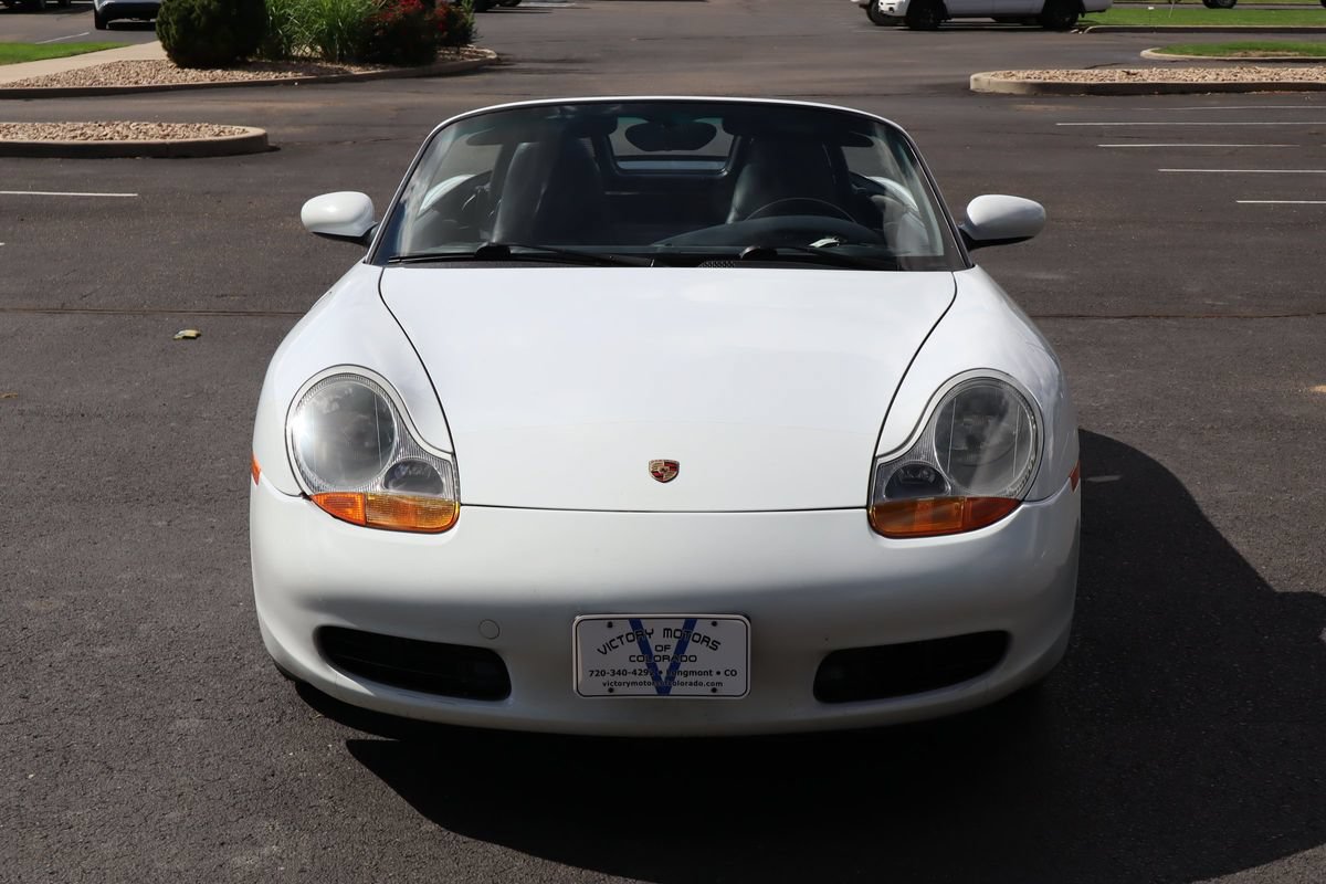 Used 1999 Porsche Boxster RWD image 12