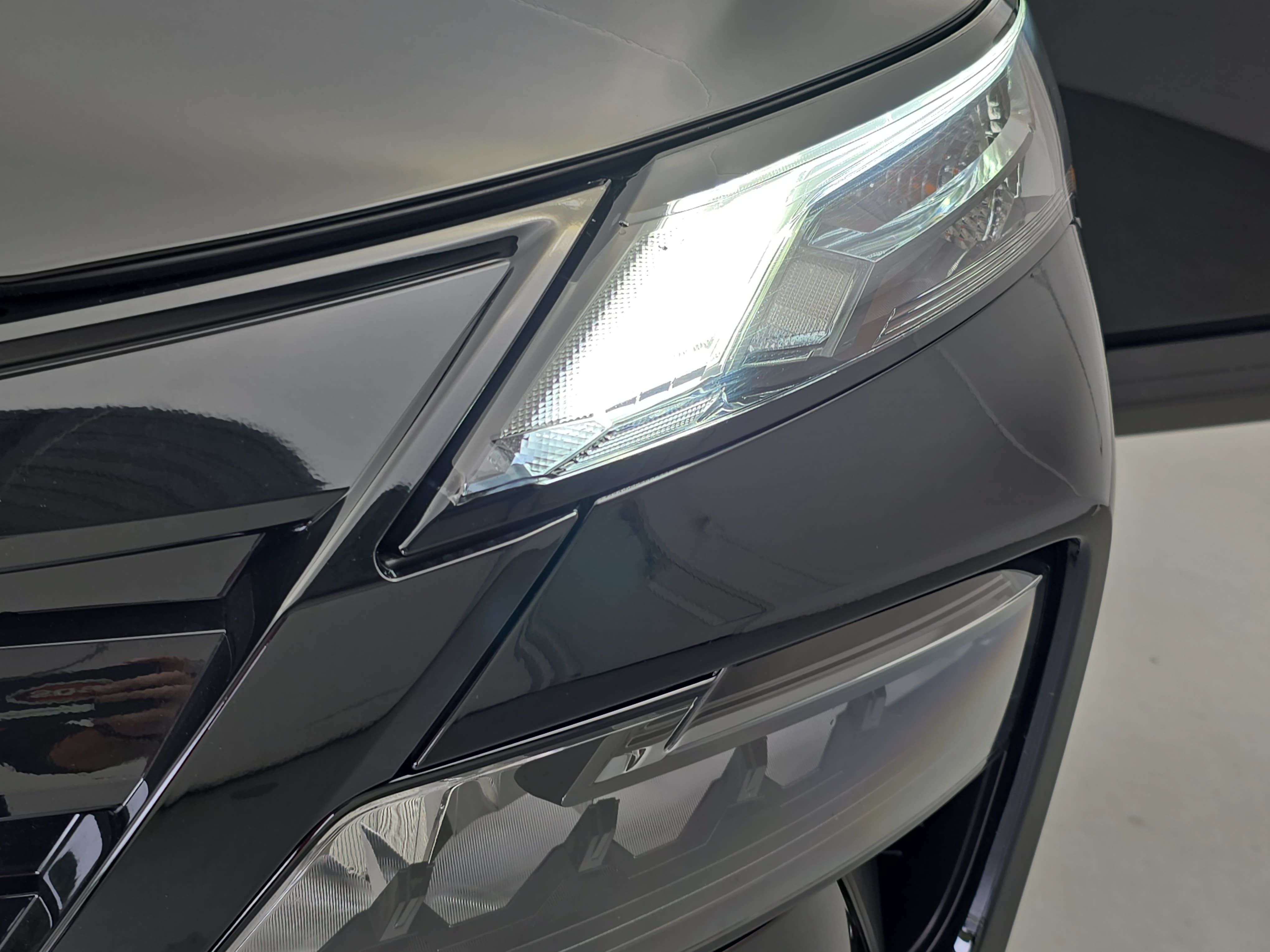 Used 2026 Nissan Rogue SV AWD/4WD image 30