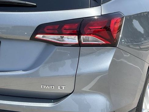 Used 2023 Chevrolet Equinox LT AWD/4WD image 6
