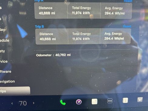 Used 2023 Tesla Model S Plaid image 13