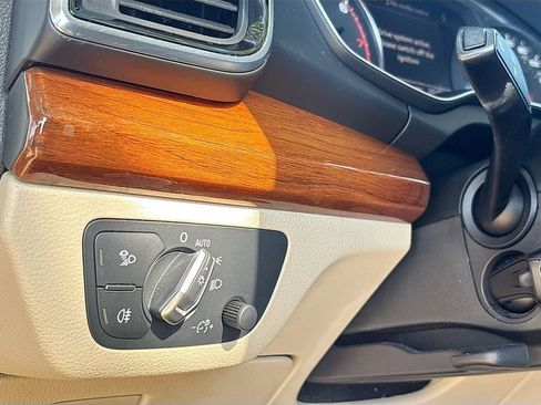 Used 2021 Audi Q5 2.0T Premium w/ Convenience Package image 10