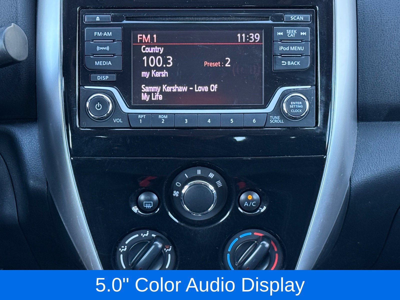 Used 2017 Nissan Versa SV w/ SV Special Edition Package FWD image 21