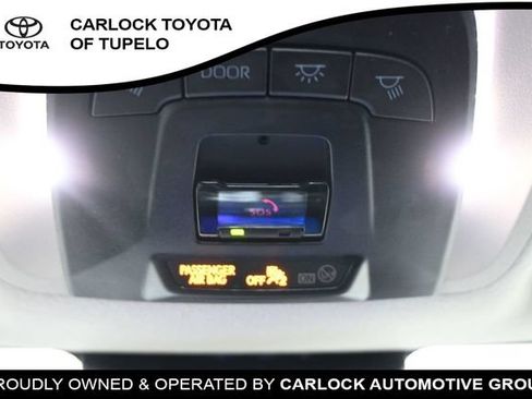 Used 2025 Toyota Corolla LE FWD image 25