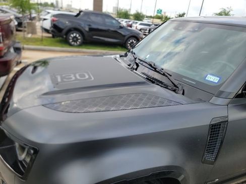 Used 2024 Land Rover Defender 130 X image 9