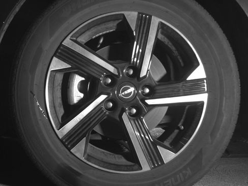 Used 2025 Nissan Sentra SV image 12