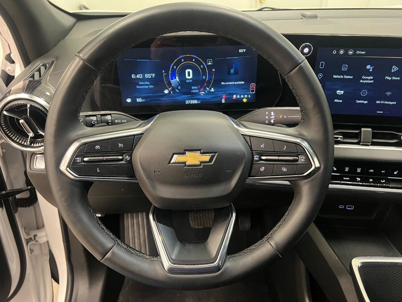 Used 2025 Chevrolet Equinox LT FWD image 35