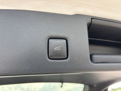 Used 2024 Ford Escape ST-Line w/ Tech Pack #1 AWD/4WD image 18