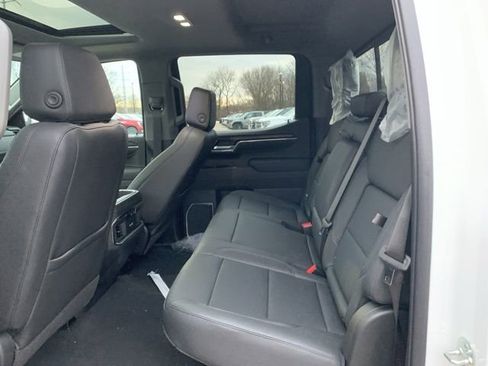 New 2026 GMC Sierra 1500 SLT w/ SLT Premium Plus Package image 25