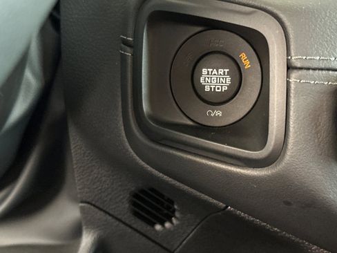 Used 2025 Jeep Wrangler Sahara 4xe image 22