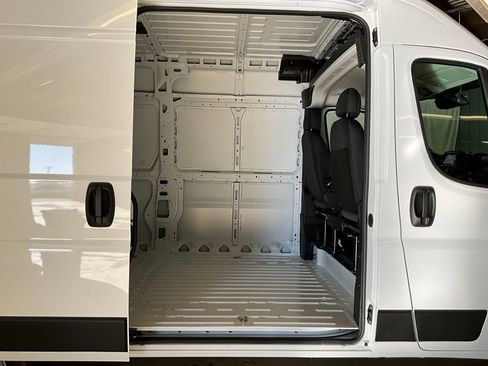 New 2026 RAM ProMaster 2500 w/ Convenience Group image 2