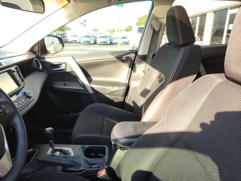 Used 2016 Toyota RAV4 XLE image 18
