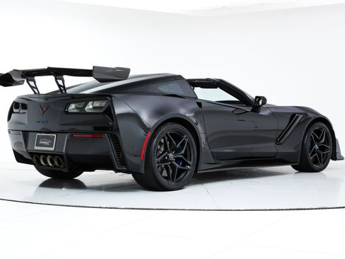 Used 2019 Chevrolet Corvette ZR1 image 3