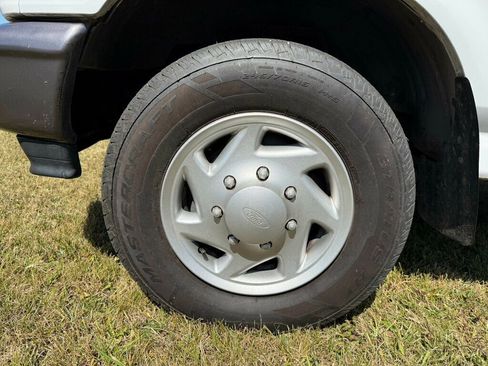 Used 1995 Ford F250 2WD Regular Cab image 13