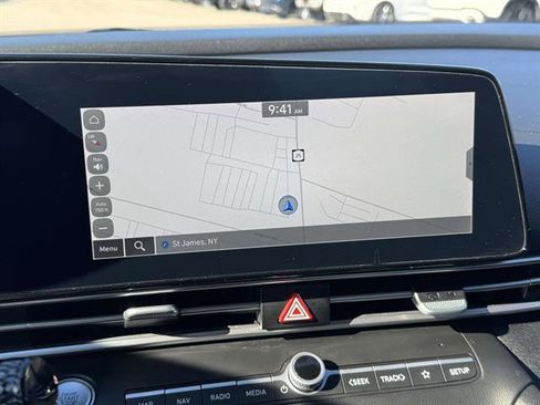 Used 2023 Hyundai Elantra SEL w/ Convenience Package image 18