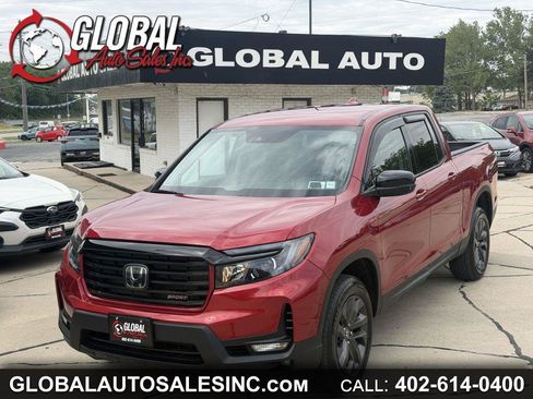 Used 2021 Honda Ridgeline Sport image 1