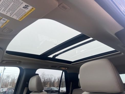 Used 2021 Ford Expedition Limited image 14