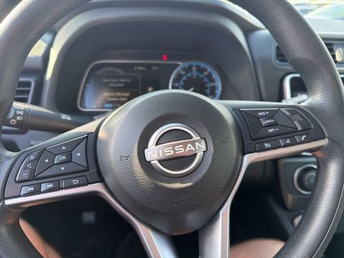 Used 2023 Nissan Leaf S image 19