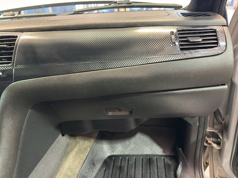 Used 2010 Cadillac Escalade Luxury AWD/4WD image 23