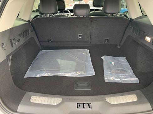 New 2026 Lincoln Nautilus Reserve AWD/4WD image 12