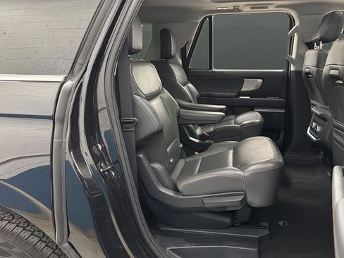 Used 2025 Ford Expedition Max Active AWD/4WD image 26