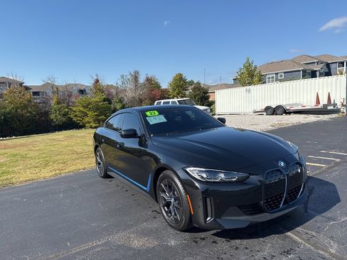 Used 2023 BMW i4 eDrive40 w/ Premium Package image 7
