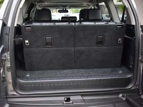 Used 2014 Lexus GX 460 image 45